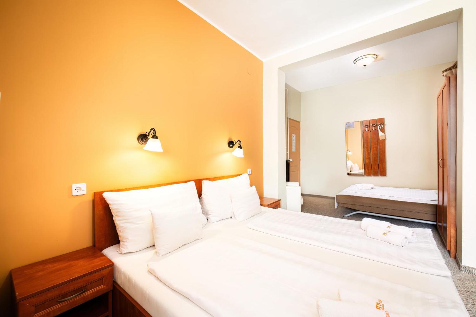 Bed and Breakfast Pelso Panzio Balatonmáriafürdő Esterno foto